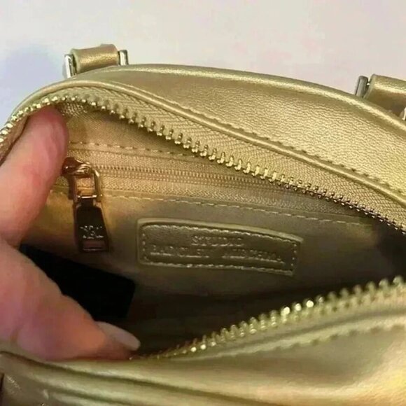 BADGLEY MISCHKA MINI DOME CROSSBODY PURSE QUILTED METALLIC GOLD STUDS - Picture 5 of 7